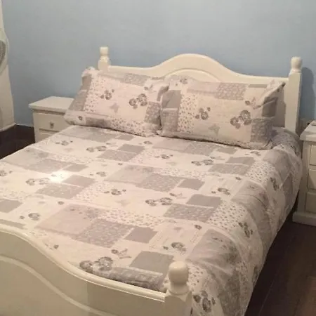Pamela Apartman *